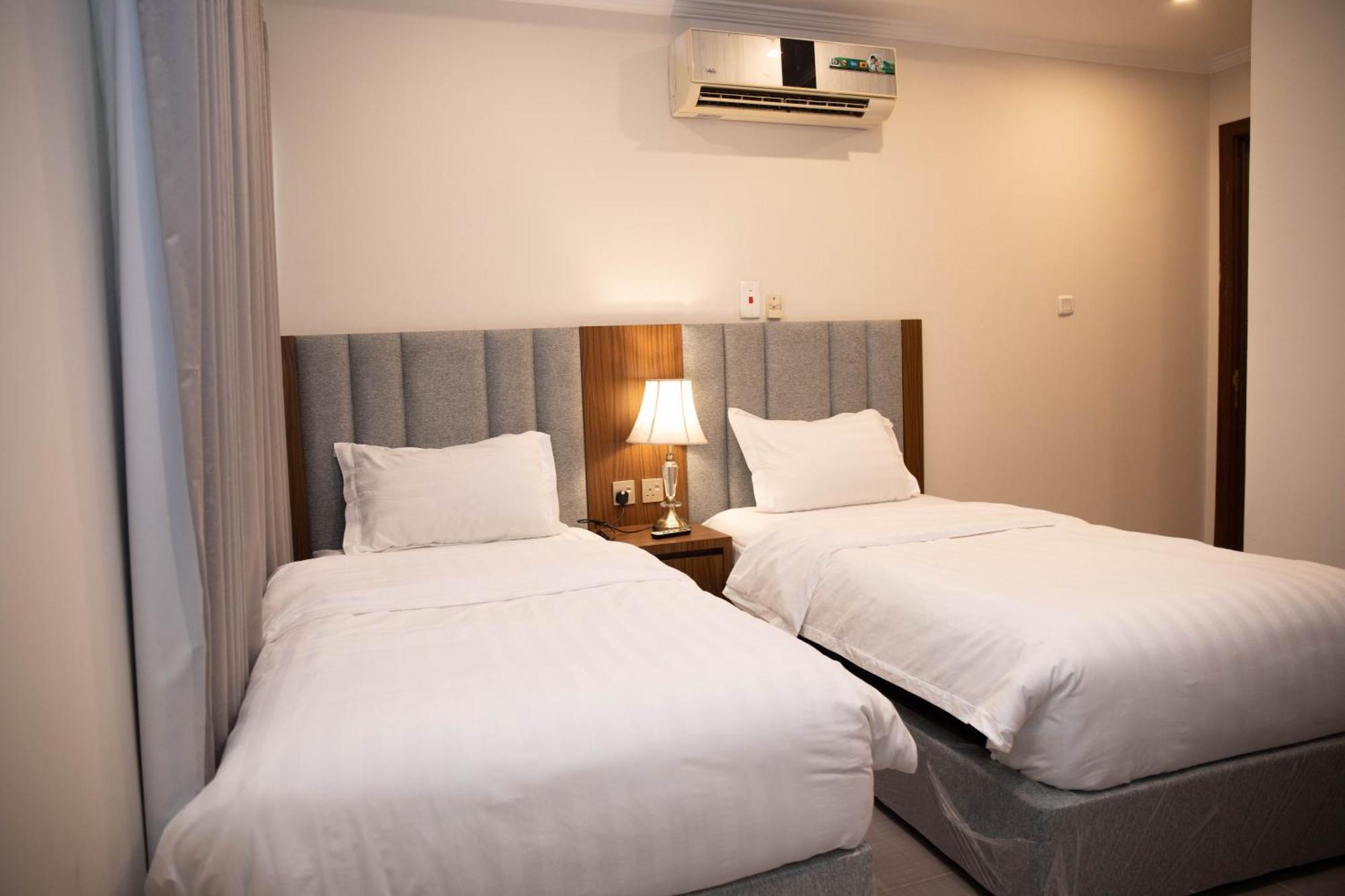 Golden Suites Jubail Bagian luar foto